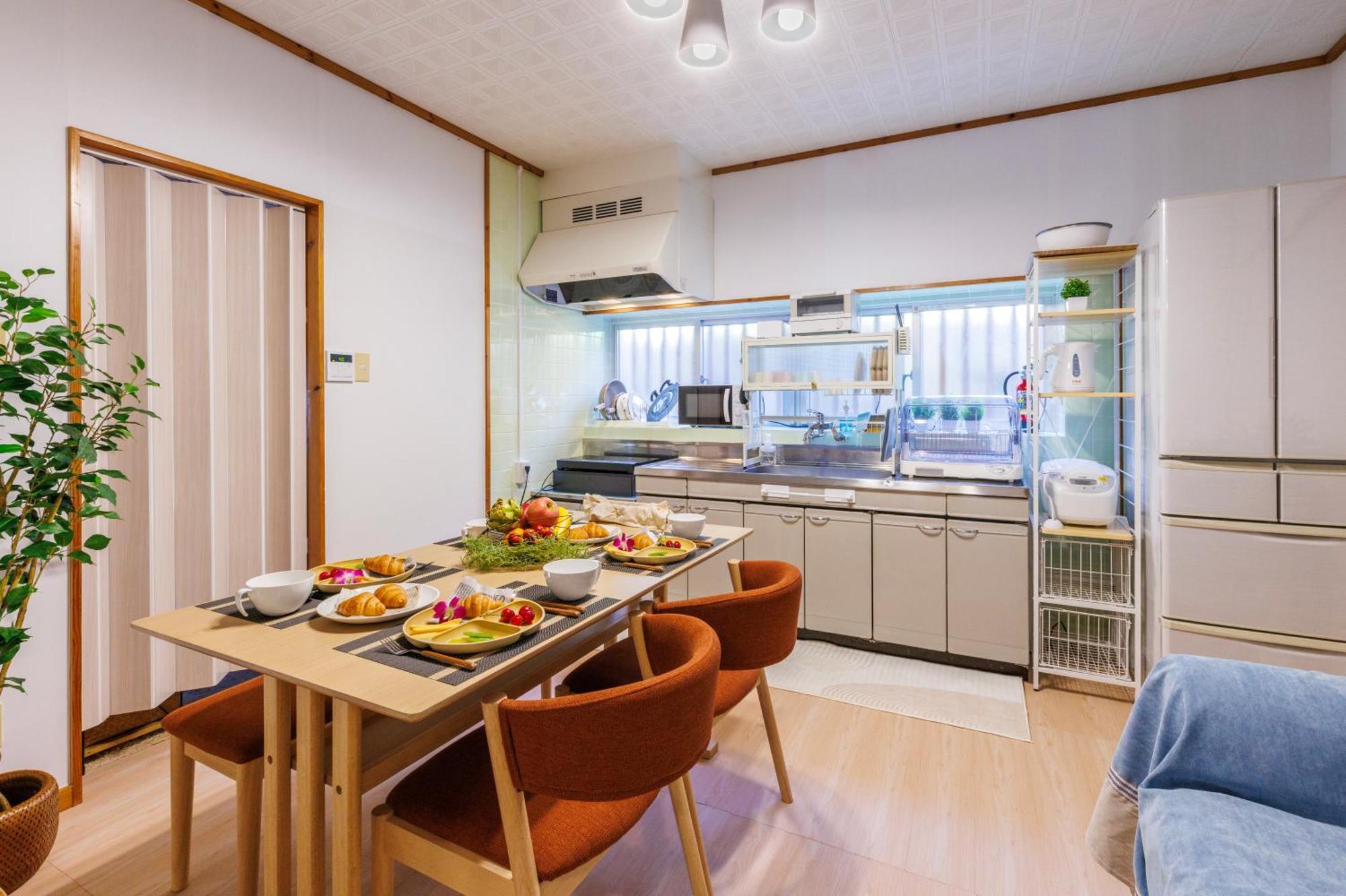 Vila 新規オープン サウナ Bbq ジャグジー付き 最大7名 無料駐車場4台 ビーチまで車で5分 Sky House Uruma Exteriér fotografie